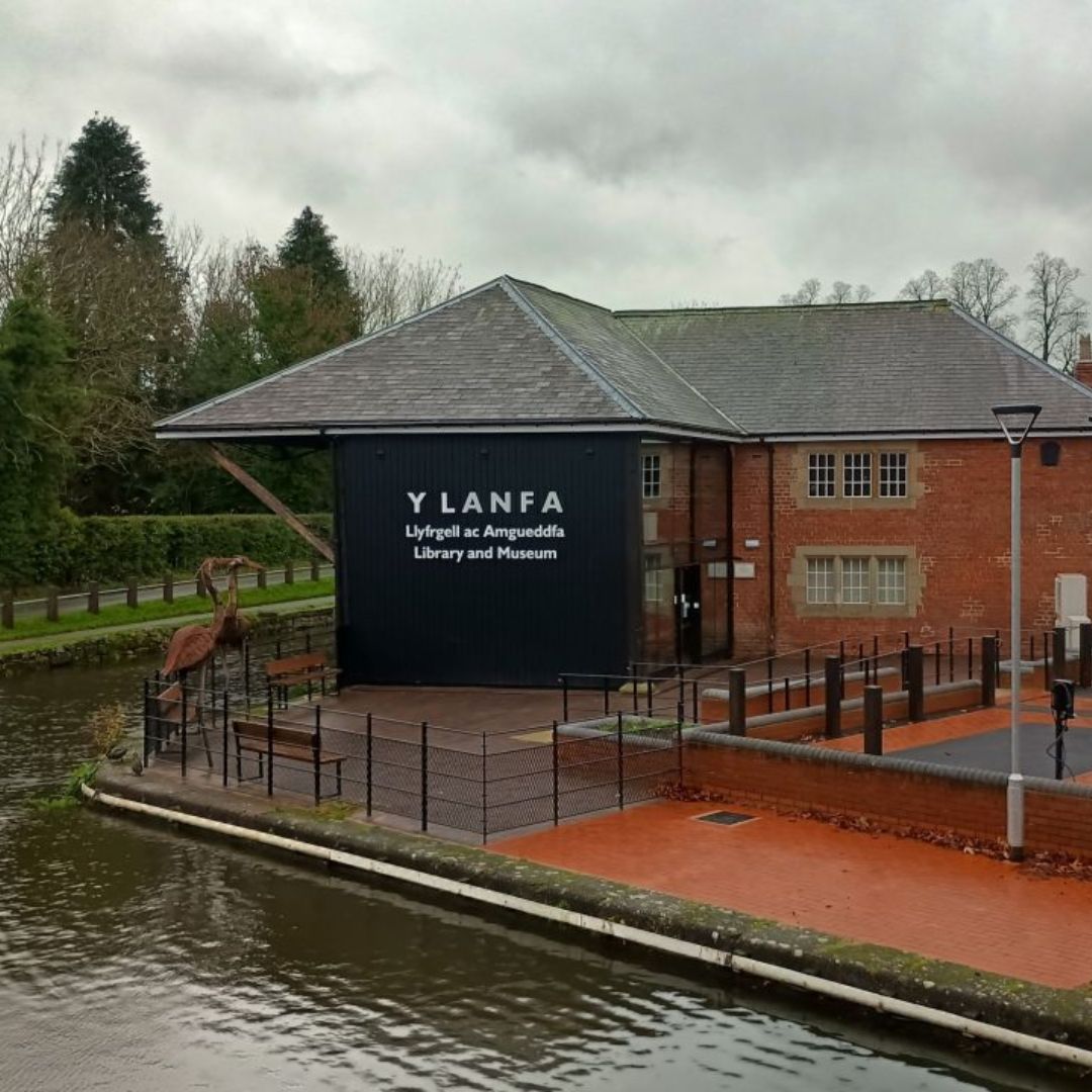 Y Lanfa – Library and Museum